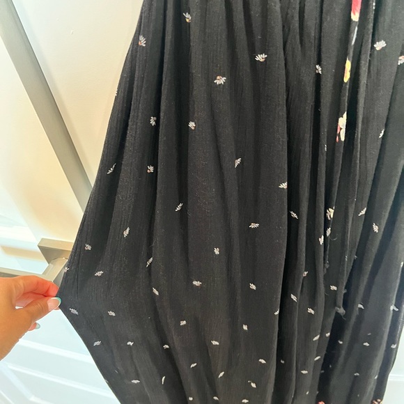 Sienna sky Black Jumpsuit. - Picture 5 of 9